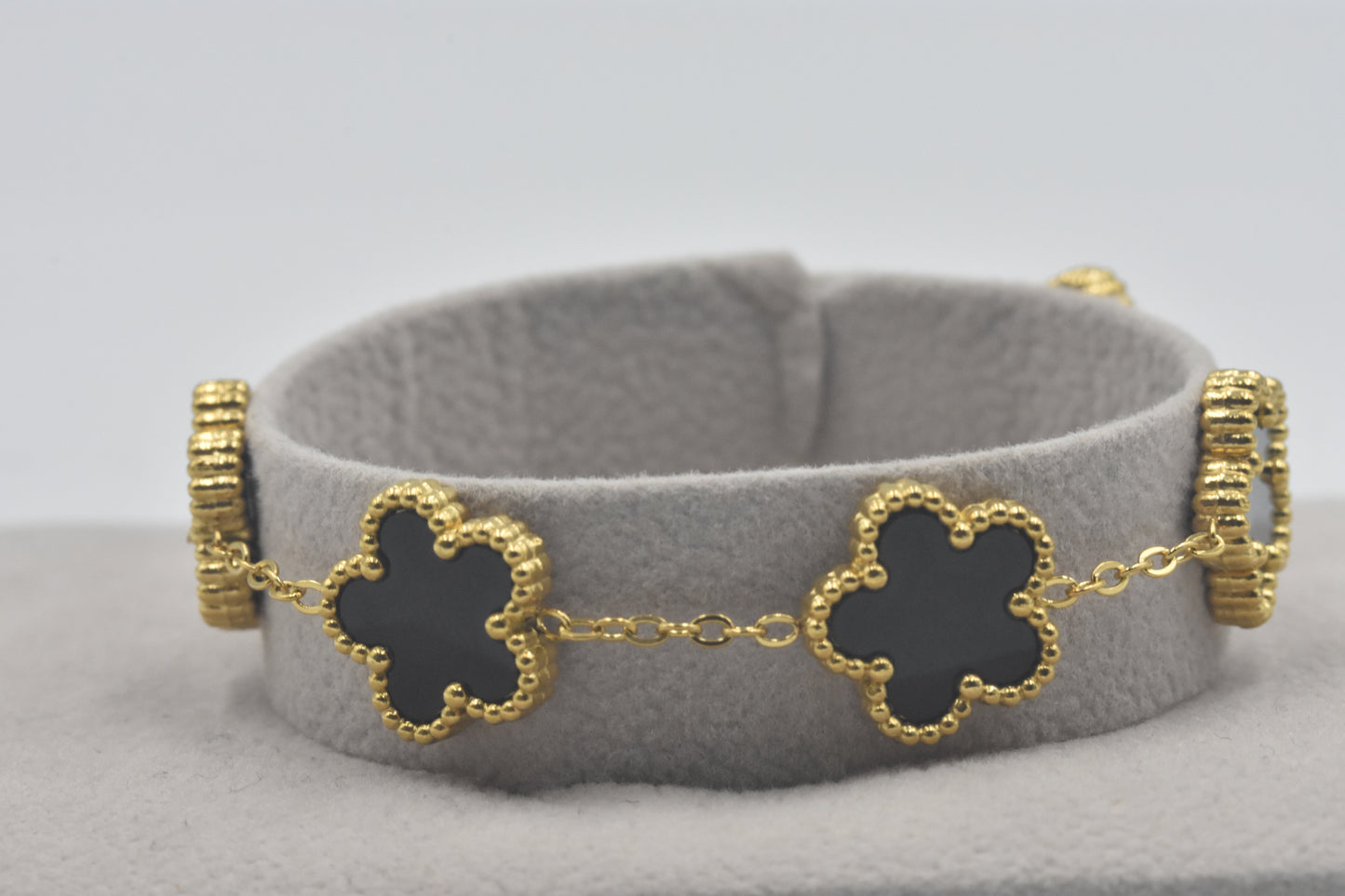 Nacar Clover Bracelet