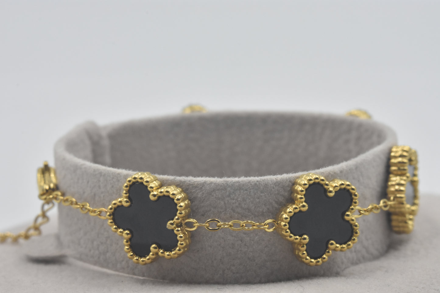 Nacar Clover Bracelet