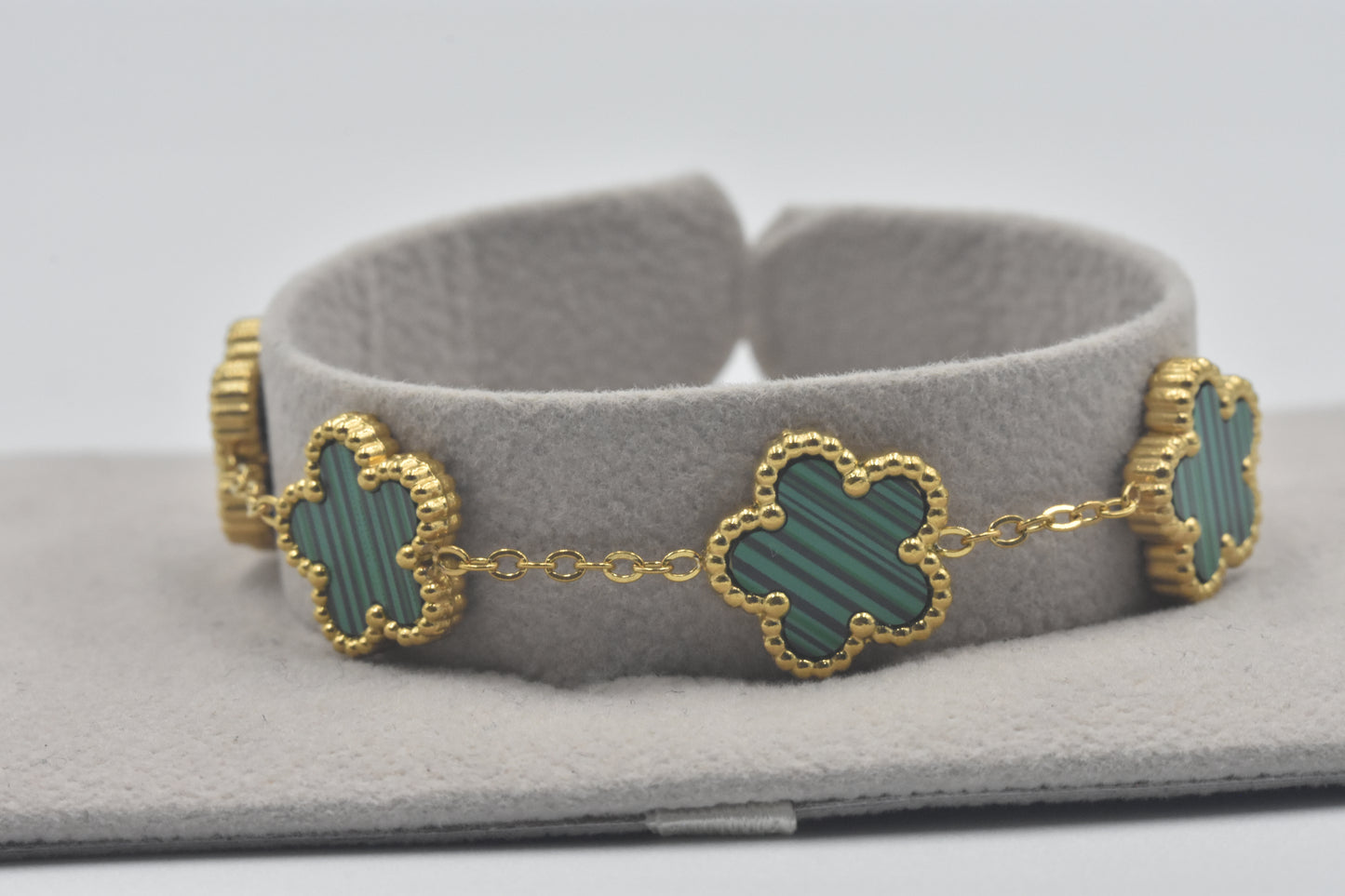 Nacar Clover Bracelet