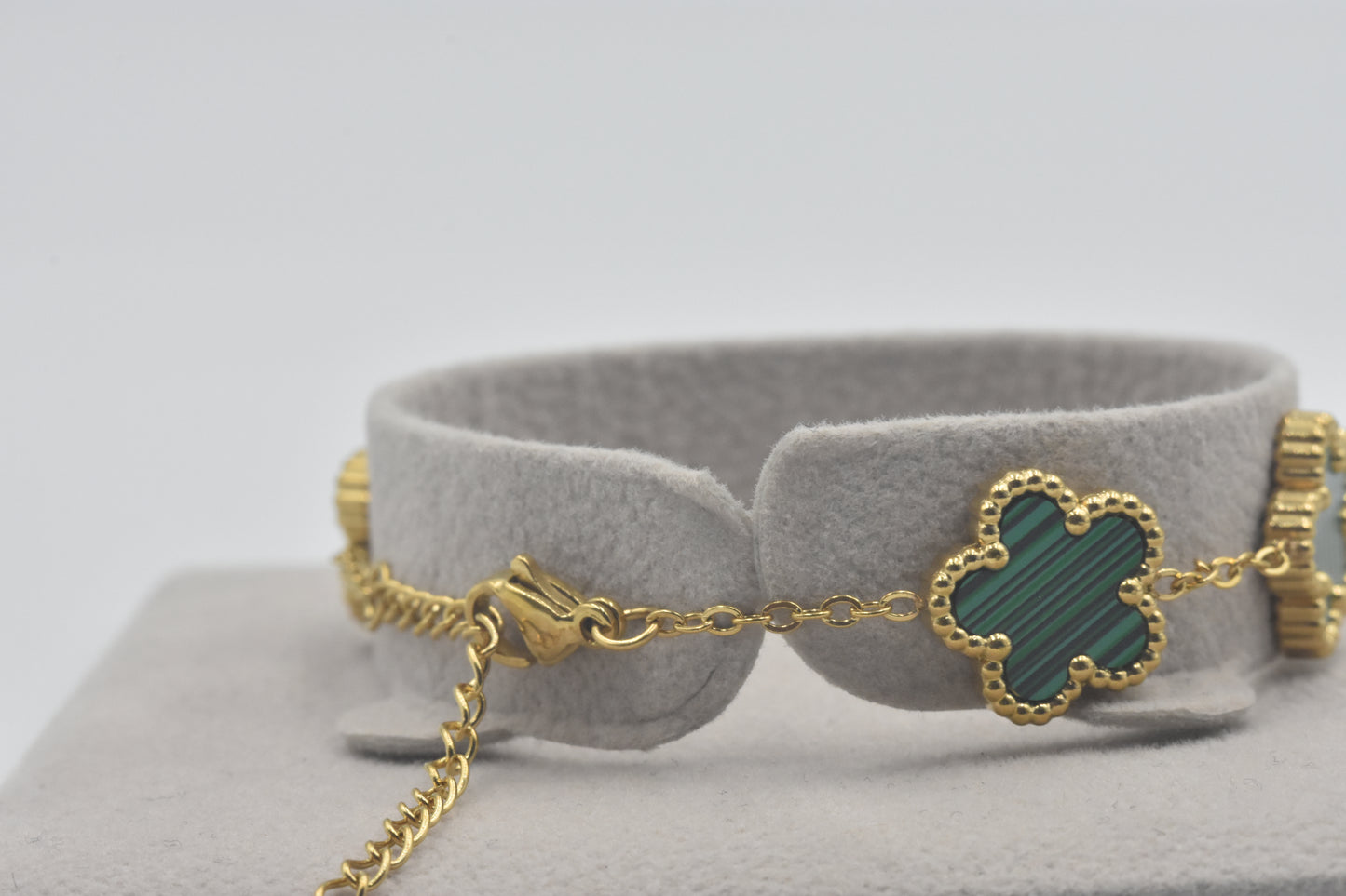 Nacar Clover Bracelet